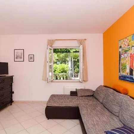 Apartment Plavac Mali- Three Bedroom With Terrace And Sea View