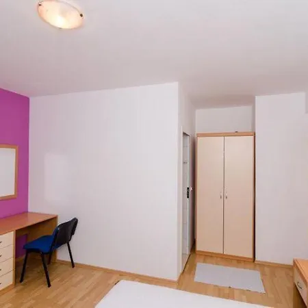 Plavac Mali- Three Bedroom With Terrace And Sea View *